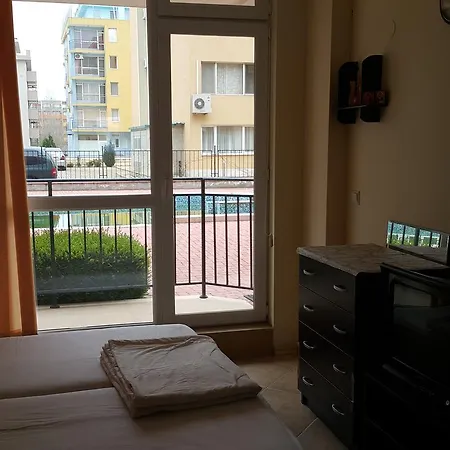 Sunset Beach 4 Studio Apartment Sunny Beach