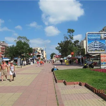 Sunset Beach 4 Studio Апартамент *