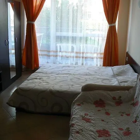 Sunset Beach 4 Studio Апартамент Слънчев бряг