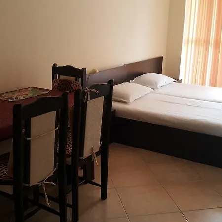 Апартамент Sunset Beach 4 Studio *