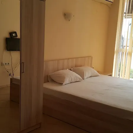 Sunset Beach 4 Studio Апартамент