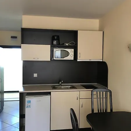 Апартамент Sunset Beach 4 Studio *