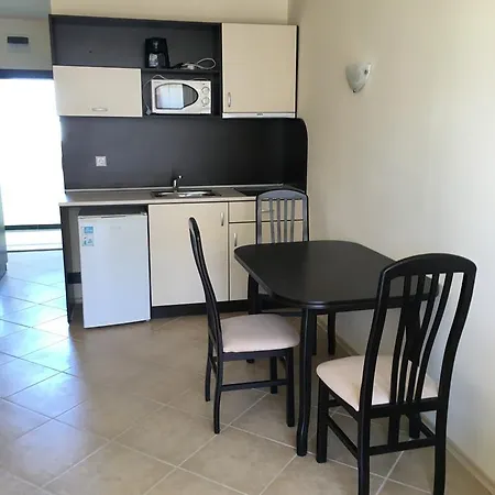 Sunset Beach 4 Studio Апартамент